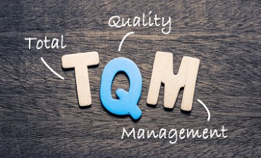TQM（Total Quality Manegement）とは？TQCとの違い、考え方をわかりやすく解説