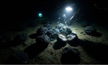 電池のように振舞う可能性？「暗黒酸素」の謎と多金属団塊に秘められたレアアースの光と影