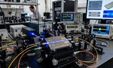 プラズモニクス・メタマテリアルの実用化展望、光制御の物理的限界を打破する5つの課題